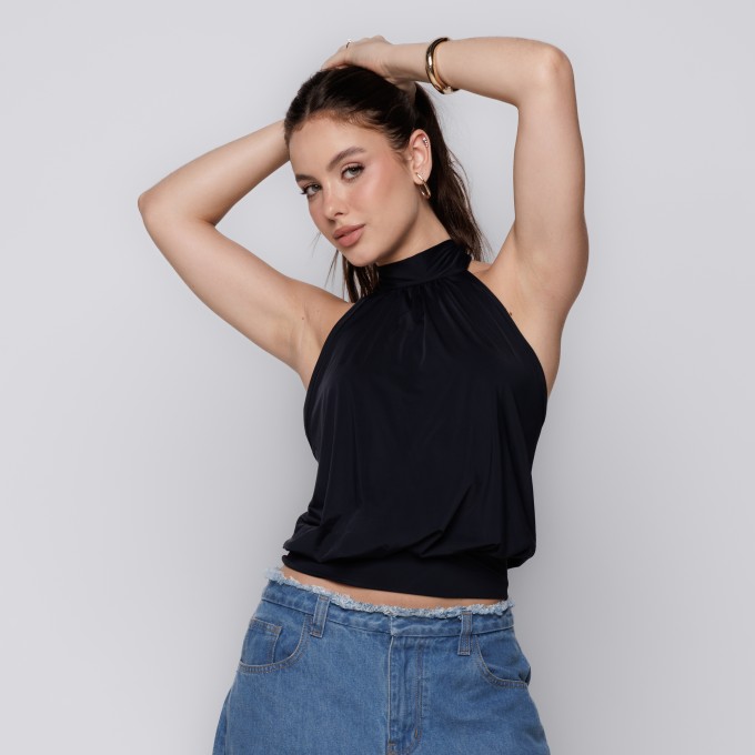 Blusa Frente Única com Franzido Preto