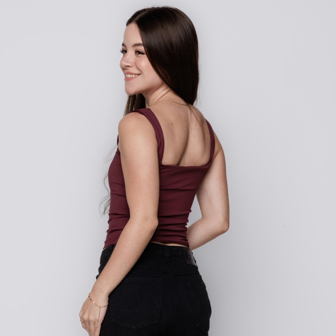 Blusa Decote Quadrado Vinho