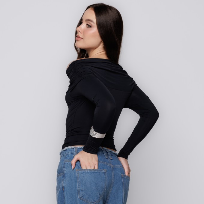 Blusa Manga Longa Ombro a Ombro Preto